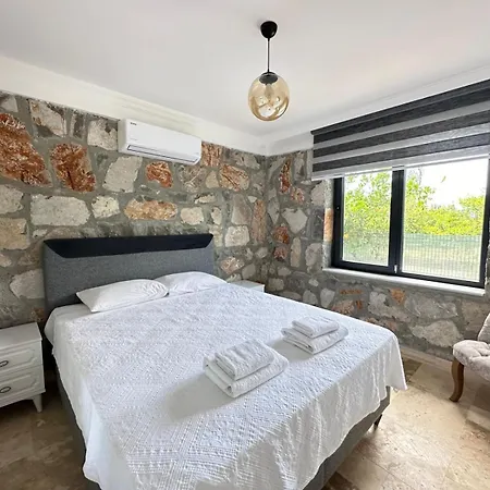 Yazz Villa *